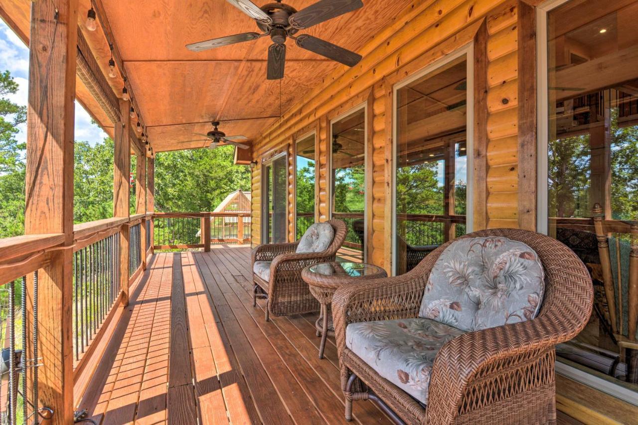 Spacious Log Cabin With Fire Pit And Game Room! Eureka Springs Exterior foto